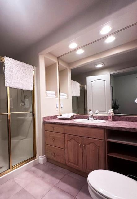 Quail Ridge Hotel Келоуна Екстериор снимка